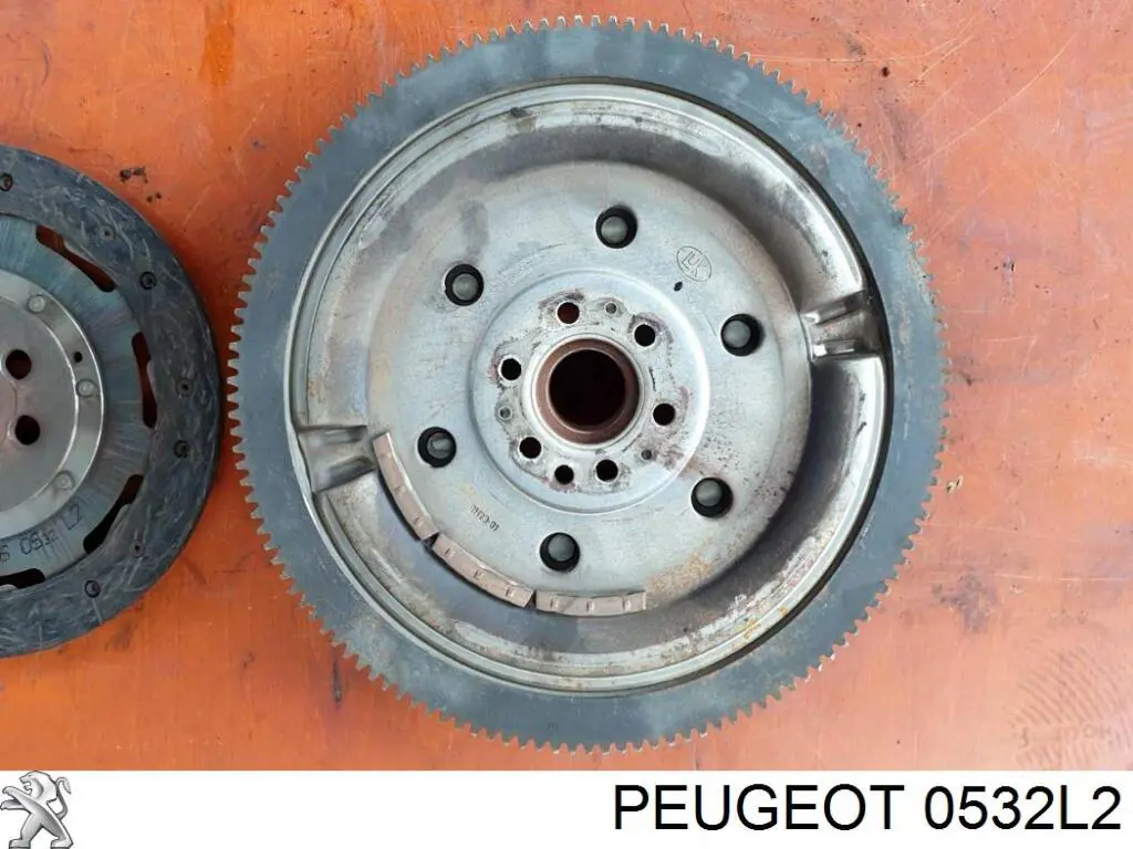 Маховик двигателя Peugeot/Citroen 0532L2