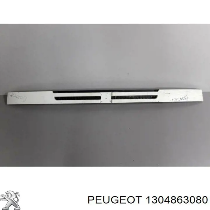 Накладка фар 1304863080 Peugeot/Citroen