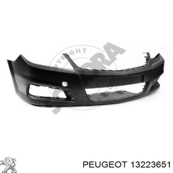 Передний бампер 13223651 Peugeot/Citroen