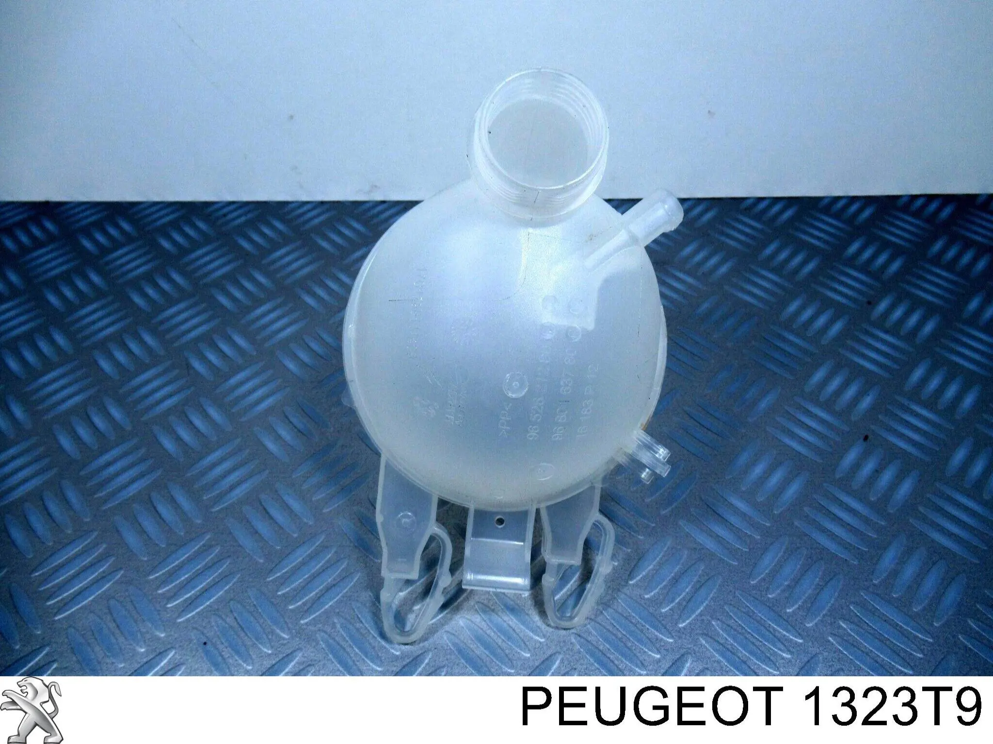 Бачок системы охлаждения 770088 Maxgear