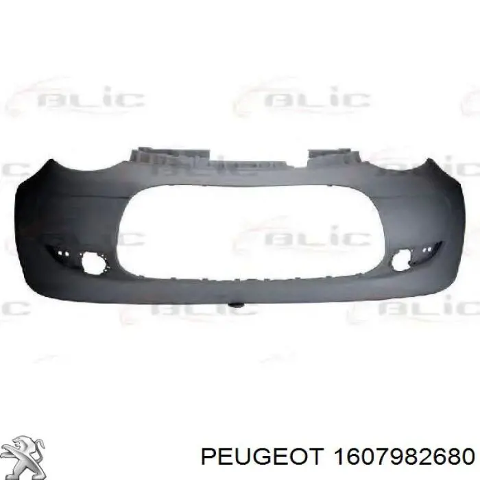 Передний бампер 1607982680 Peugeot/Citroen