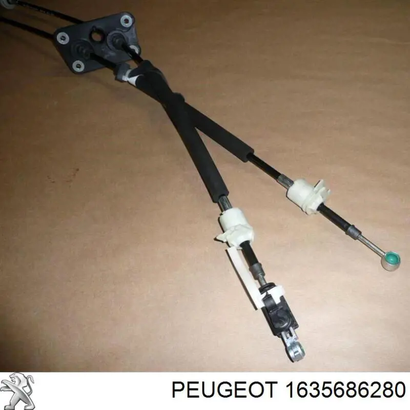 Левое боковое зеркало 1685329980 Peugeot/Citroen