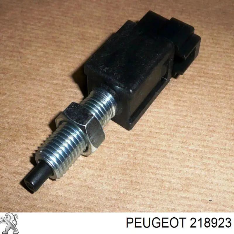 218923 Peugeot/Citroen датчик включения стопсигнала