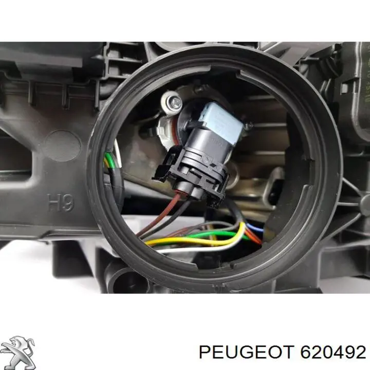 Левая фара 620469 Peugeot/Citroen