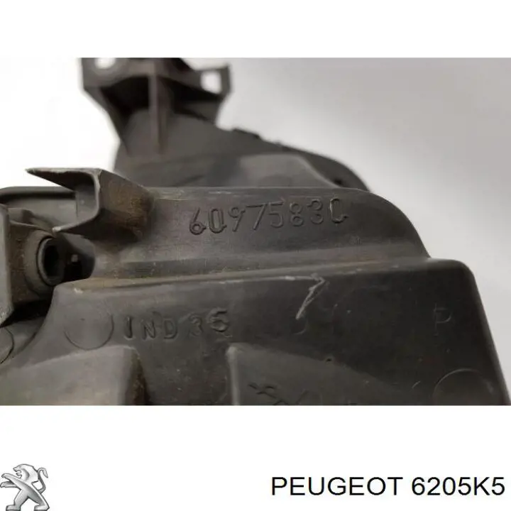 Правая фара 6205K5 Peugeot/Citroen