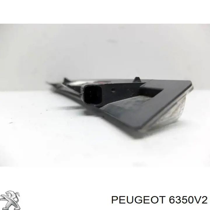 Sinal de parada traseiro adicional Peugeot/Citroen 6350V2