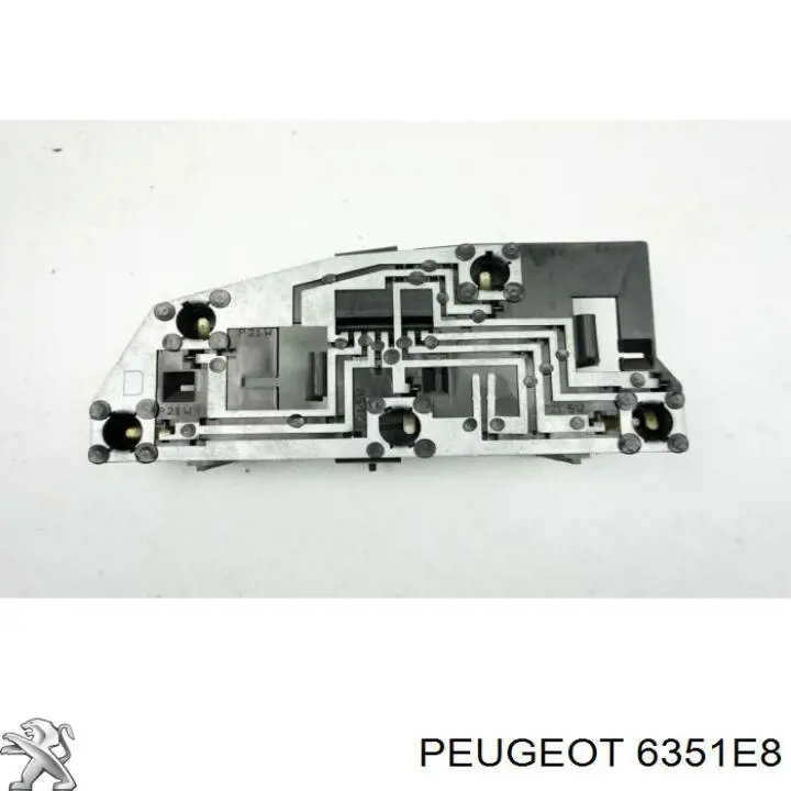 Фонарь задний правый 2255D Peugeot/Citroen