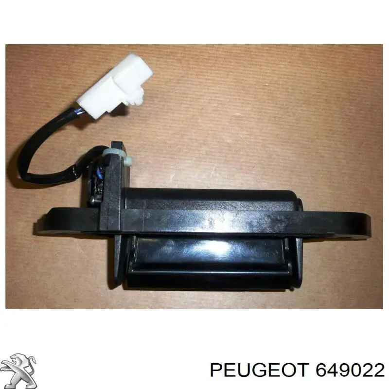 649022 Peugeot/Citroen Кнопка привода замка крышки багажника (двери 3/5-й (ляды)