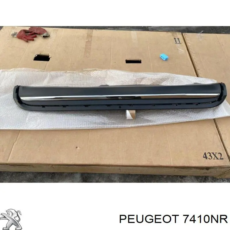 Купить 7410NR Peugeot/Citroen Молдинг бампера заднего центральный
