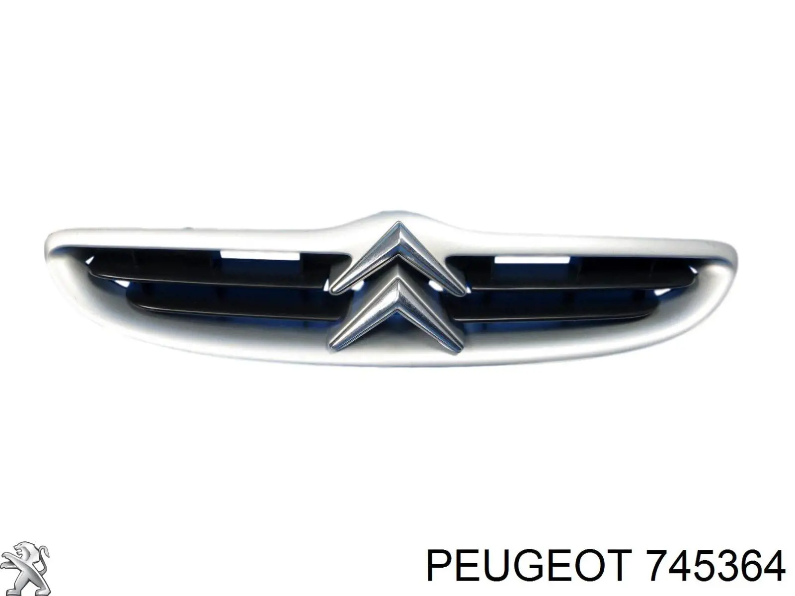 Заглушка (решетка) противотуманных фар бампера переднего правая 745364 Peugeot/Citroen