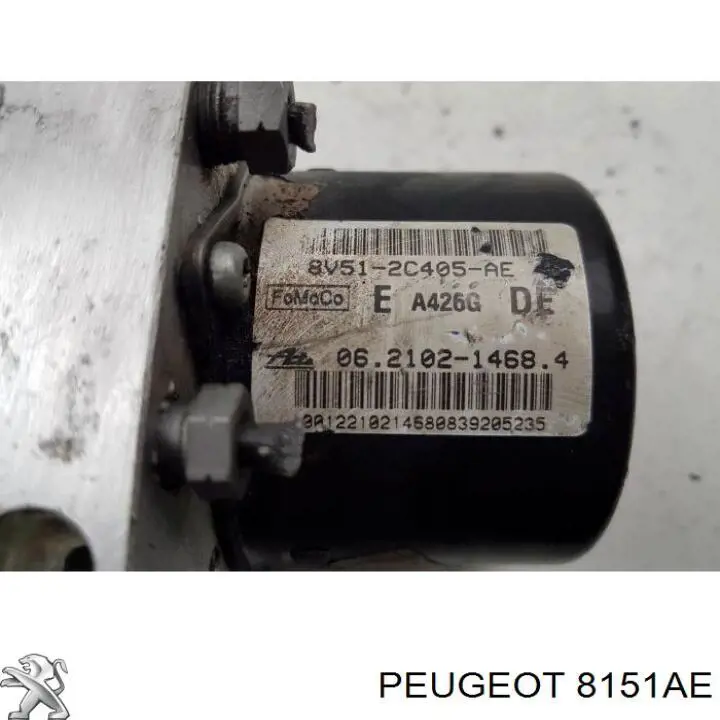 Стекло левого зеркала заднего вида 00008151AE Peugeot/Citroen