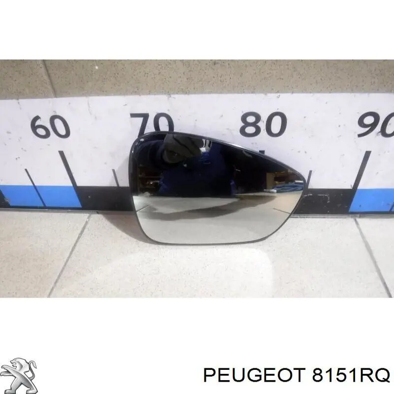 Зеркальный элемент зеркала заднего вида правого Peugeot/Citroen 8151RQ
