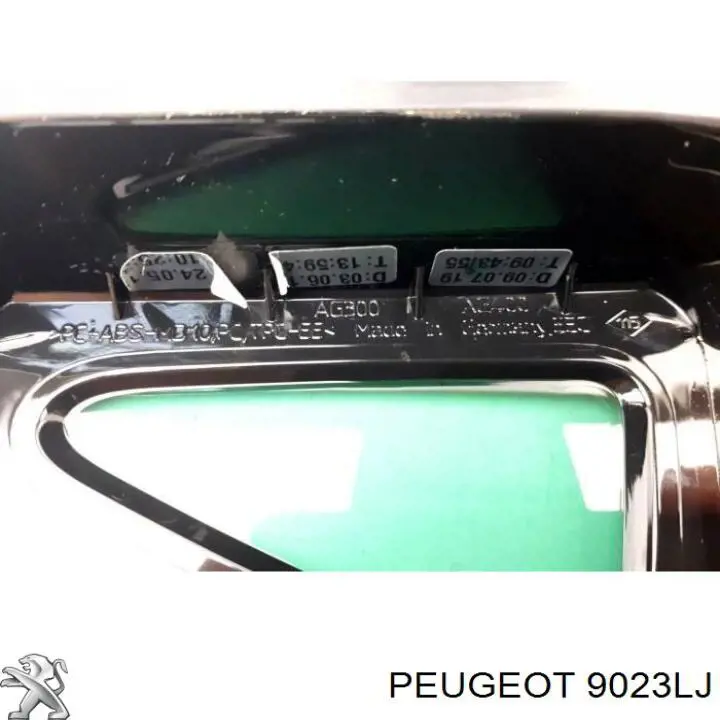 Уплотнитель накладки порога передний левый 9023LJ Peugeot/Citroen