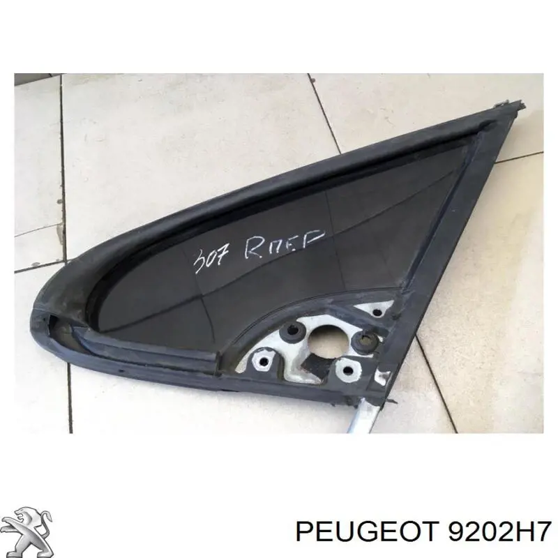 9202H7 Peugeot/Citroen Стекло треугольное двери передней правой