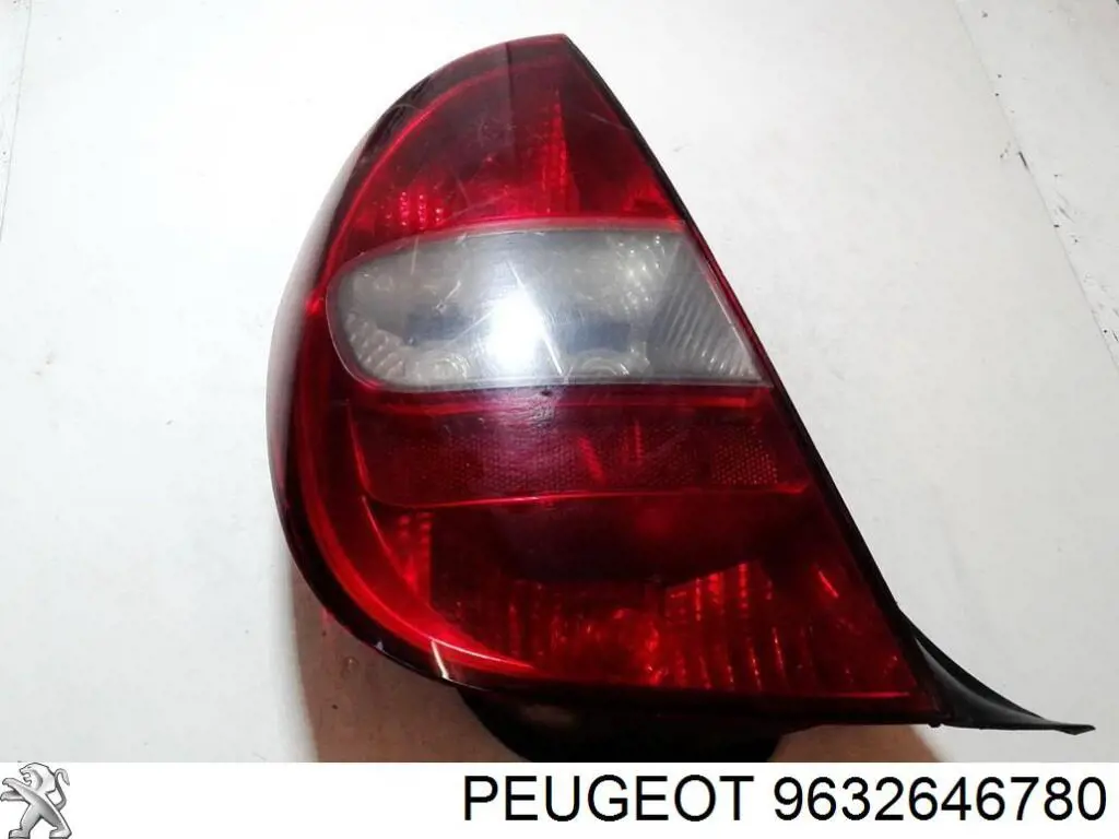 9632646780 Peugeot/Citroen Задний левый стоп