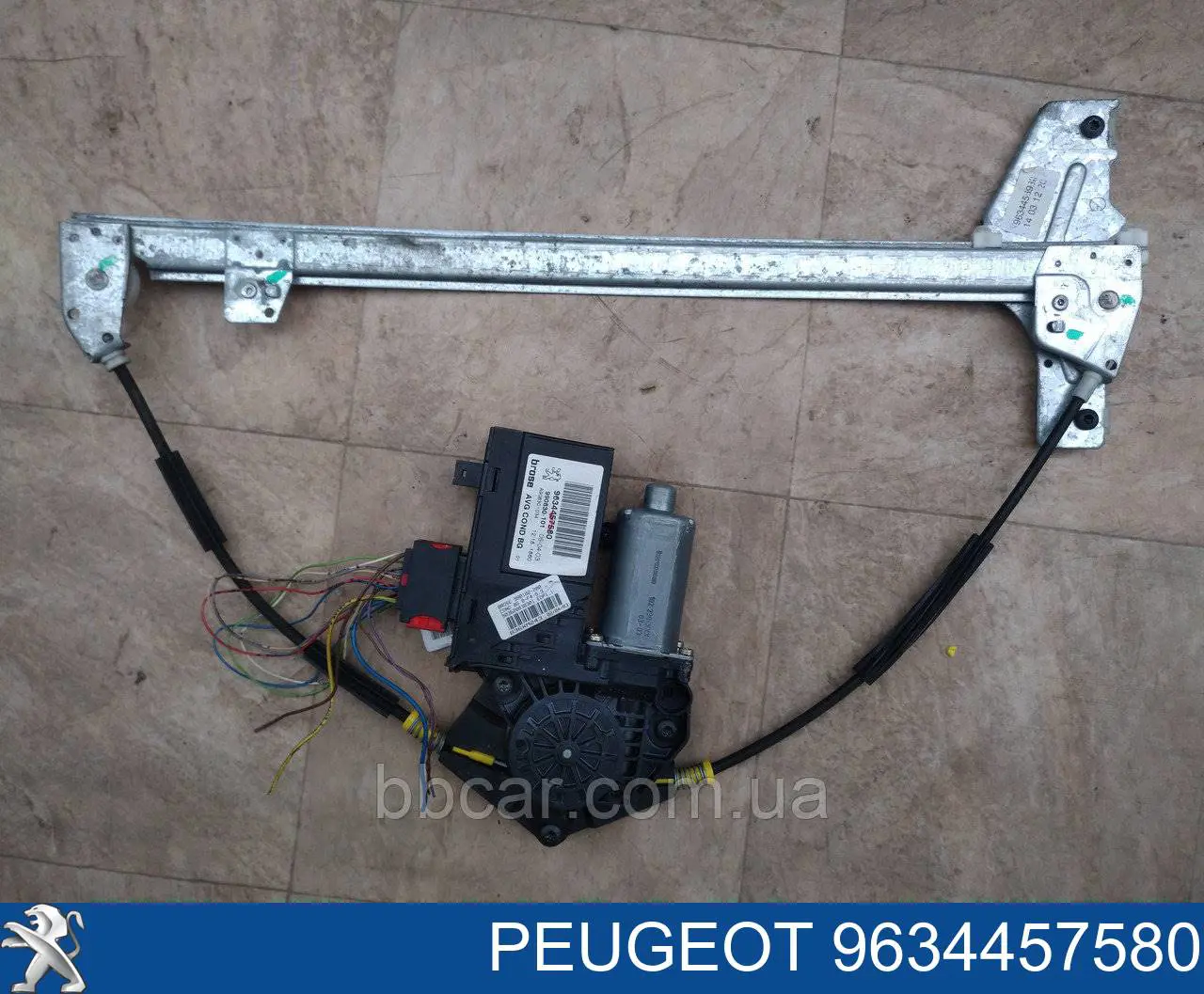 Мотор стеклоподъемника водительской двери Peugeot/Citroen 9221CG цена, от 6.33 USD