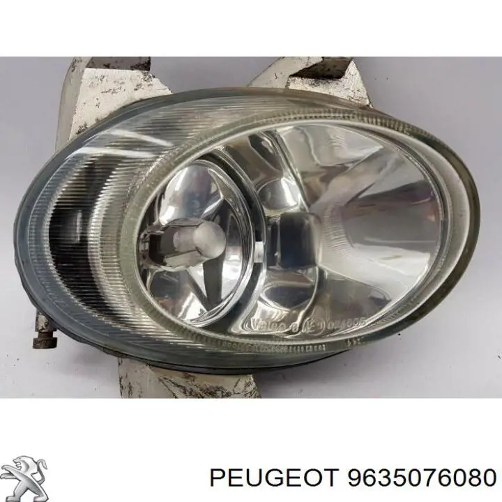 Фара противотуманная правая 9635076080 Peugeot/Citroen