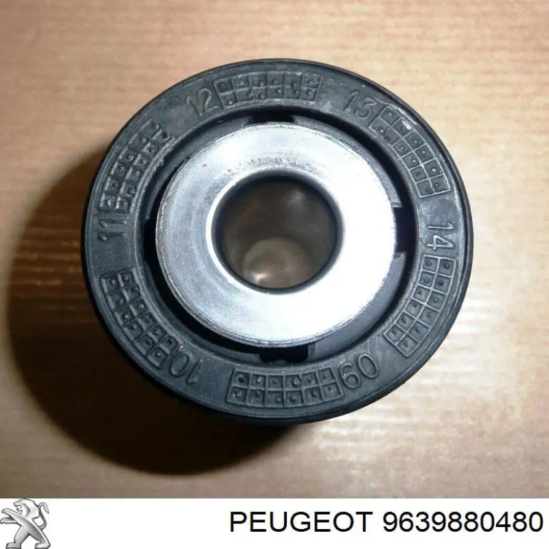 9639880480 Peugeot/Citroen Полиуретановый сайлентблок заднего верхнего рычага