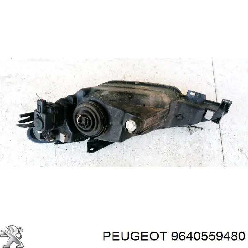 Правая блок фара Peugeot/Citroen 00006205S7 цена, от 38.41 USD