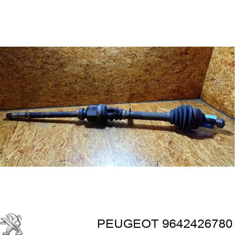 Полуось (привод) передняя правая 9642426780 Peugeot/Citroen