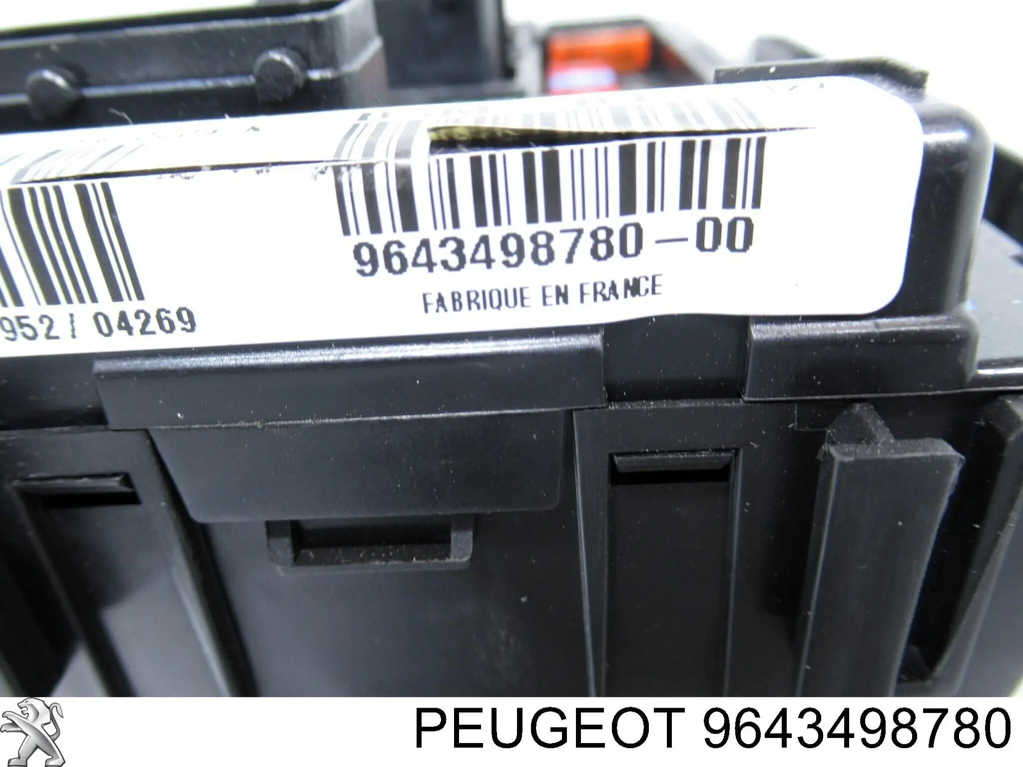 9643498780 Peugeot/Citroen Монтажный блок предохранителей