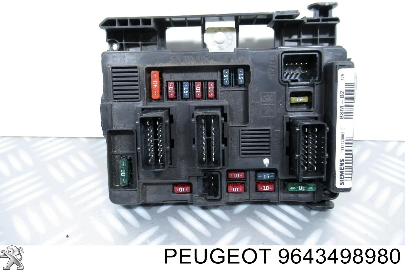 Купить T118470002 Peugeot/Citroen Монжатный блок реле