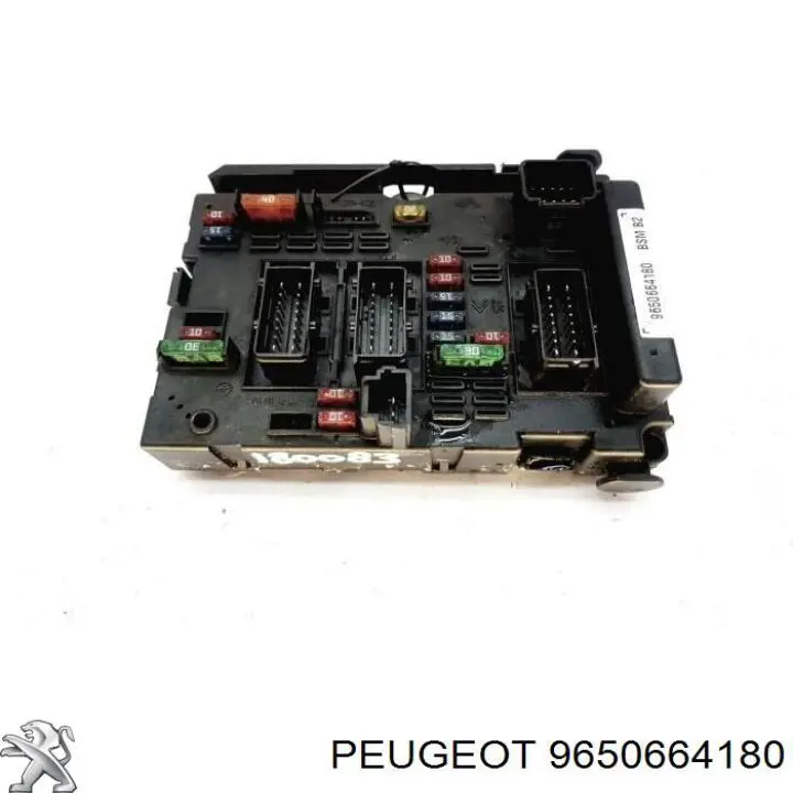 9650664180 Peugeot/Citroen Монтажный блок предохранителей