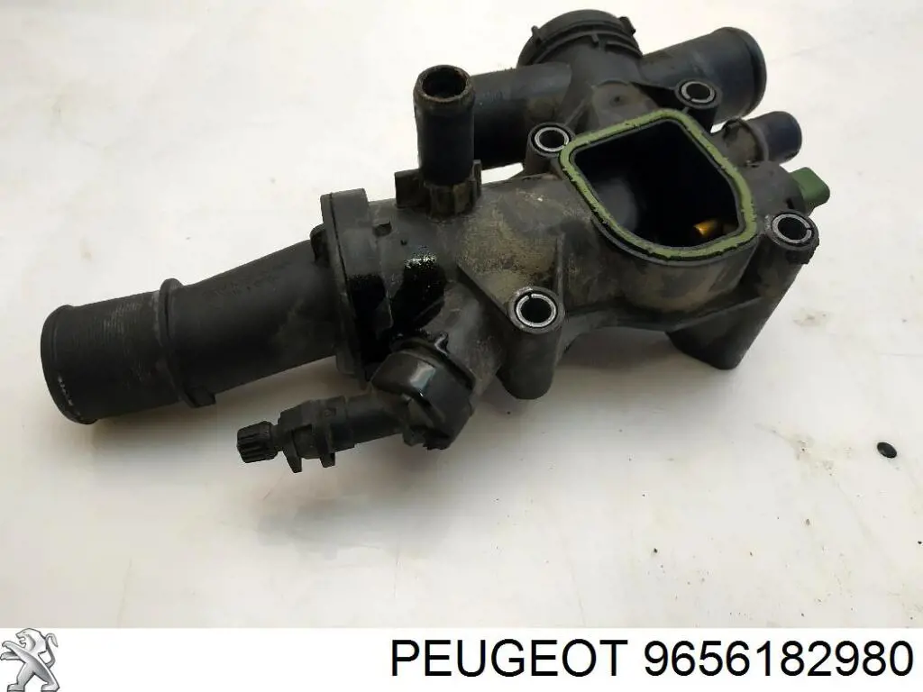 Корпус термостата 9656182980 Peugeot/Citroen