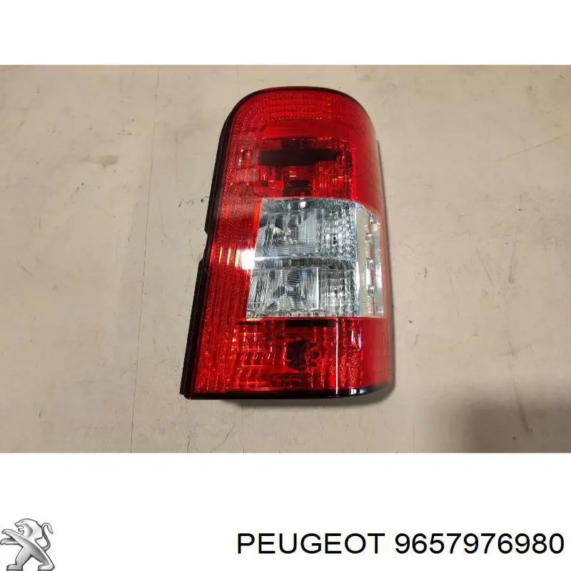 9657976980 Peugeot/Citroen Фонари задние