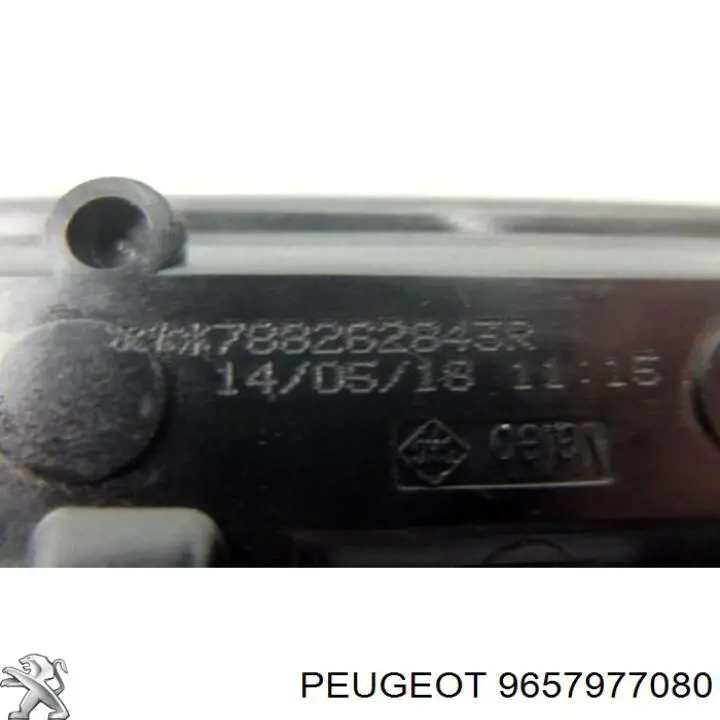 Фонарь задний левый Fast FT86301