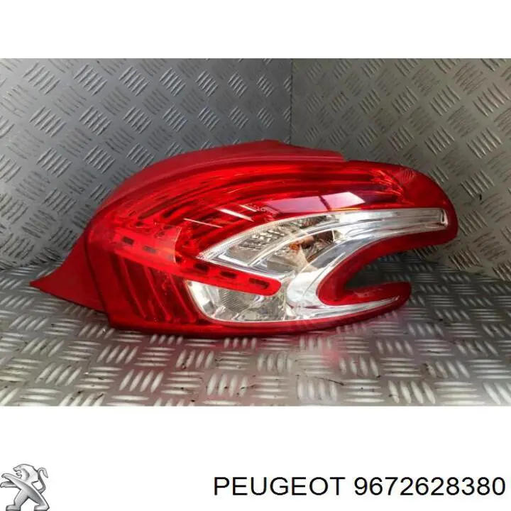 Фонарь задний правый Peugeot/Citroen 9672628380