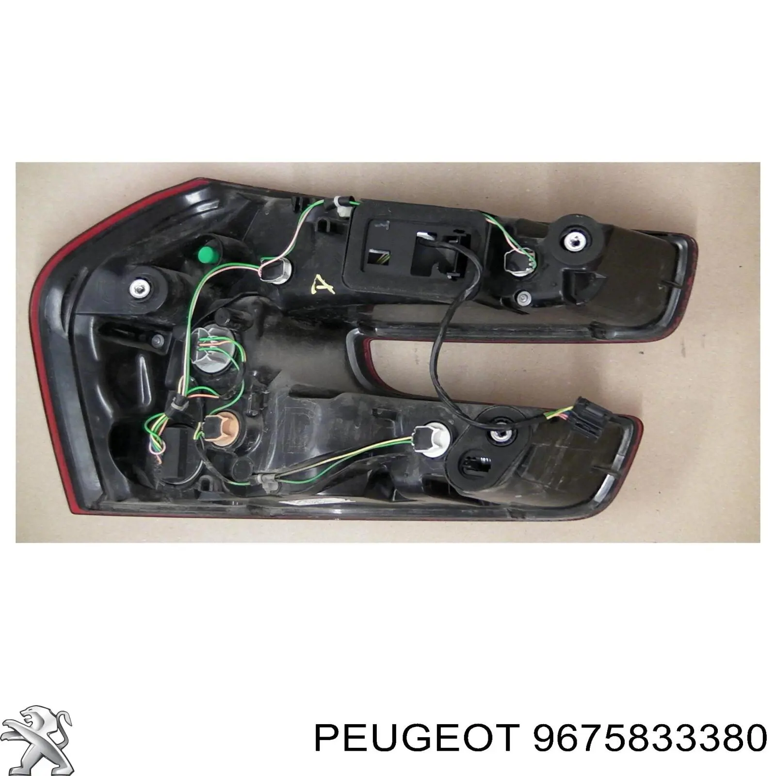 Стекло двери передней левой GS2061D301 XYG