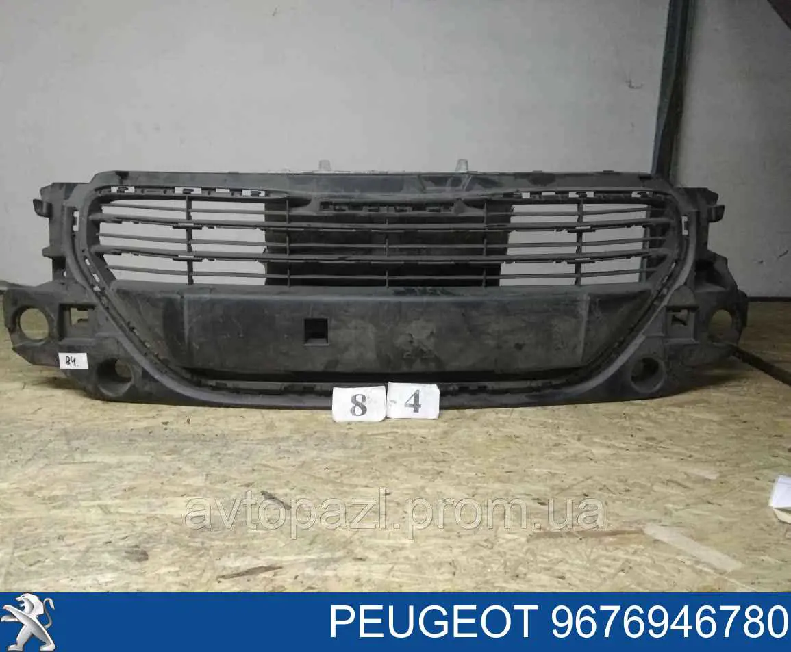 Решетка радиатора Peugeot/Citroen 9676946780