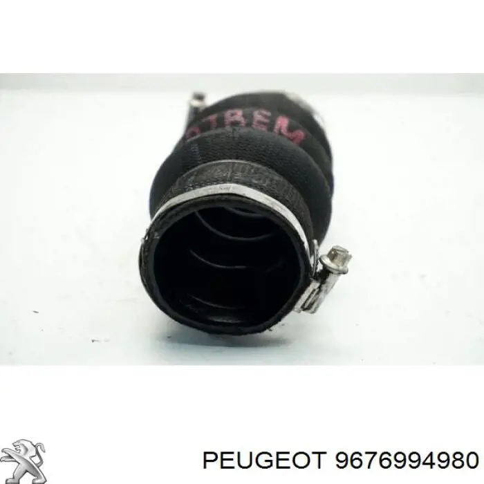Tubo flexible de aire de sobrealimentación izquierdo 9676994980 Peugeot/Citroen