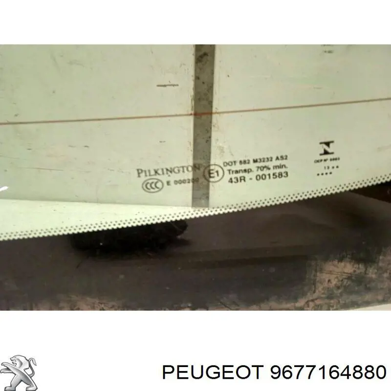  Заднее стекло Citroen C-Elysee 