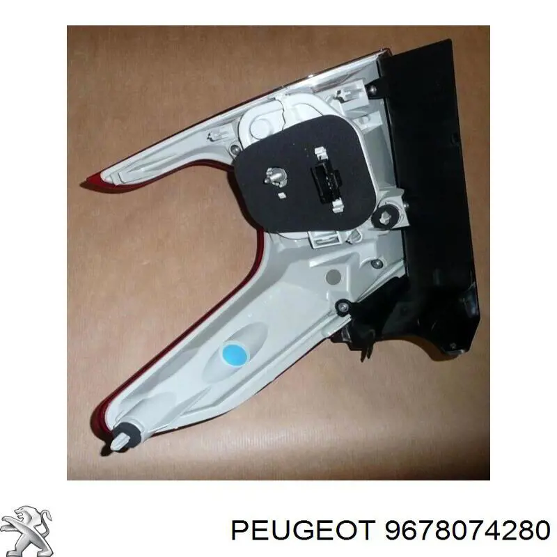Фонарь задний левый внешний 9678074280 Peugeot/Citroen
