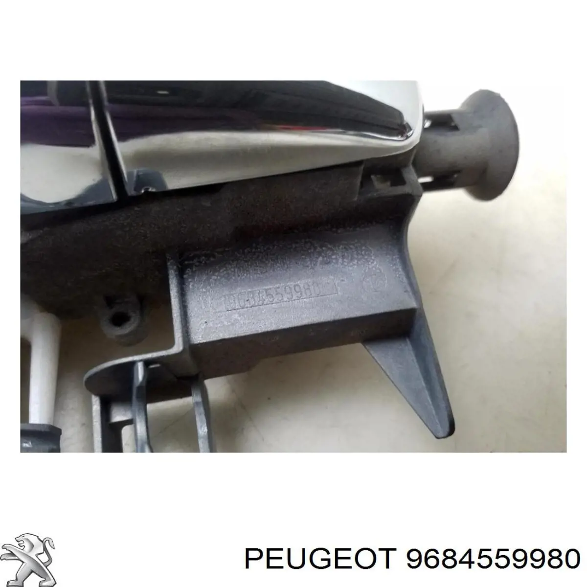 Держатель наружной ручки двери правых дверей Peugeot/Citroen 9684559980 цена, от 11.27 USD