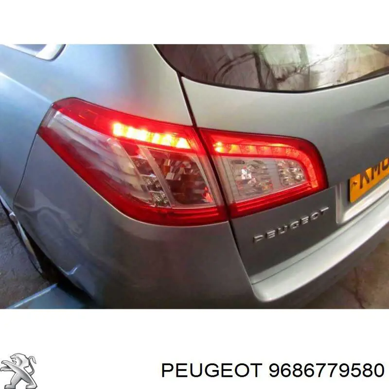 Задний левый внешний фонарь VALEO 043968