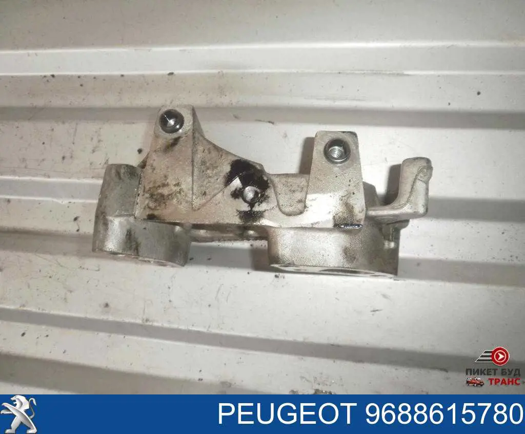 Кронштейн подушки (опоры) двигателя правой Peugeot/Citroen 1807HS цена, от 24.77 USD