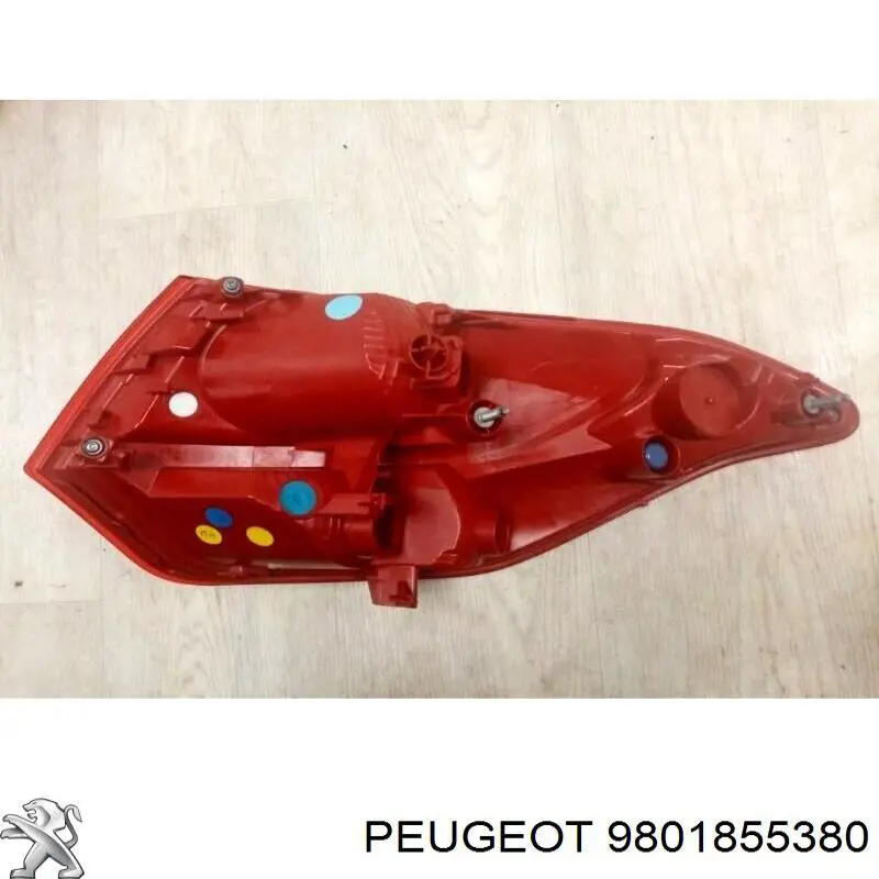 Задняя левая внешняя фара Peugeot/Citroen 9801855380 цена, от 186.44 USD