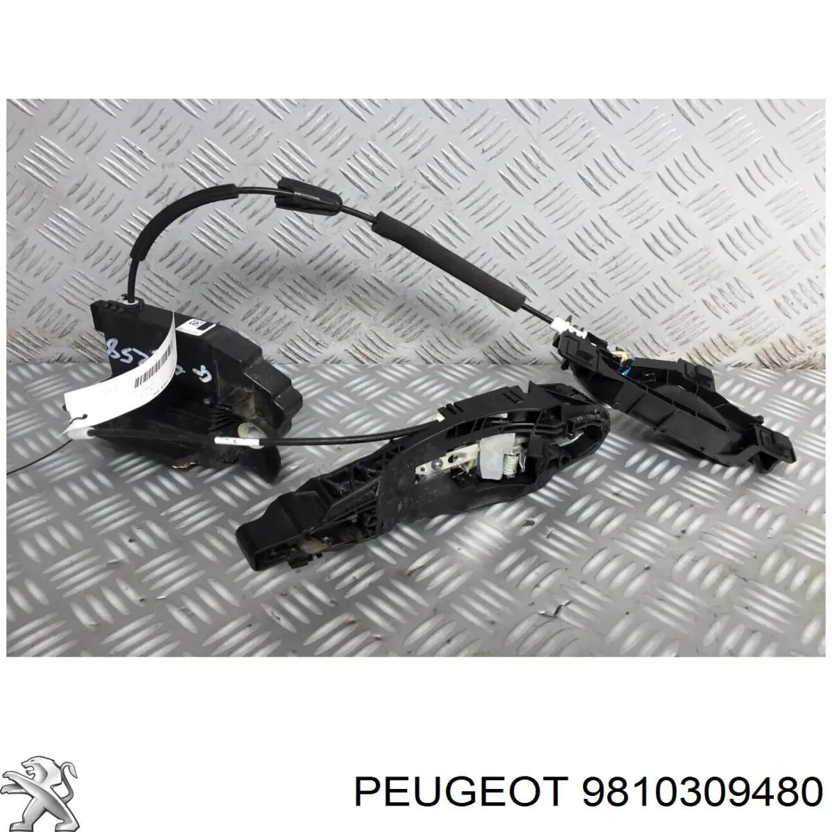  Замок водительской двери Peugeot 308 2