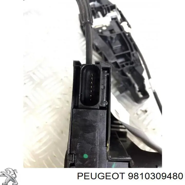 Замок двери водителя на Peugeot 308 II LB, LP, LW, LH, L3