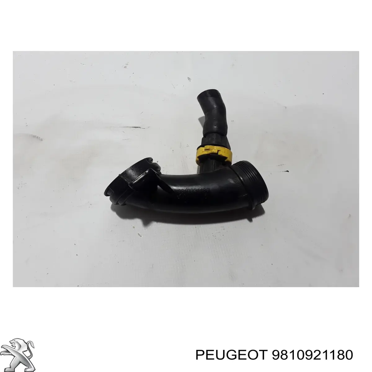 9810921180 Peugeot/Citroen Патрубок воздушный, выход воздушного фильтра