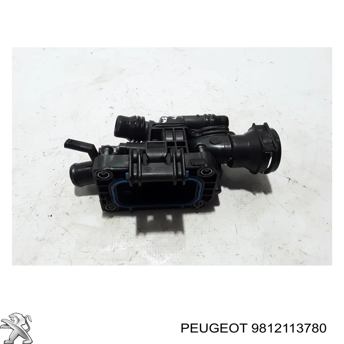 Корпус термостата Peugeot/Citroen 9812113780