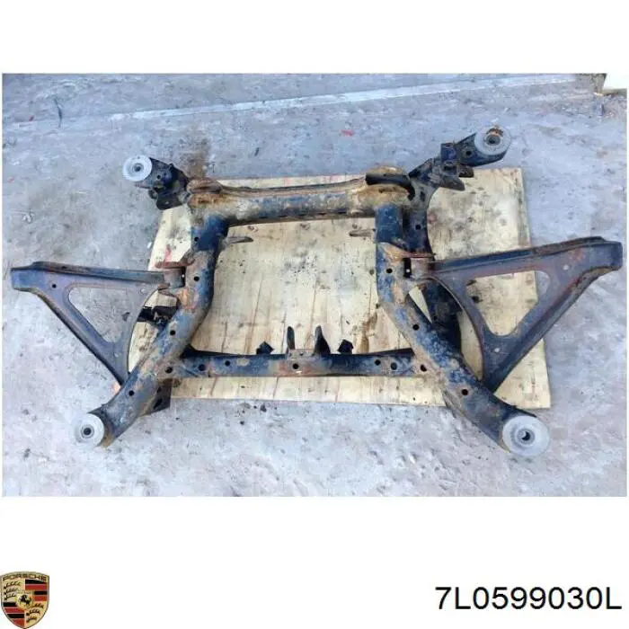  Подрамник задний Volkswagen Touareg 1