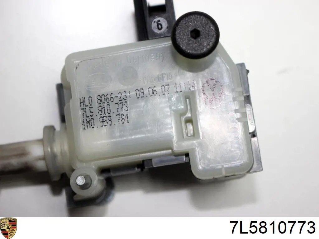 7L5810773 Porsche 