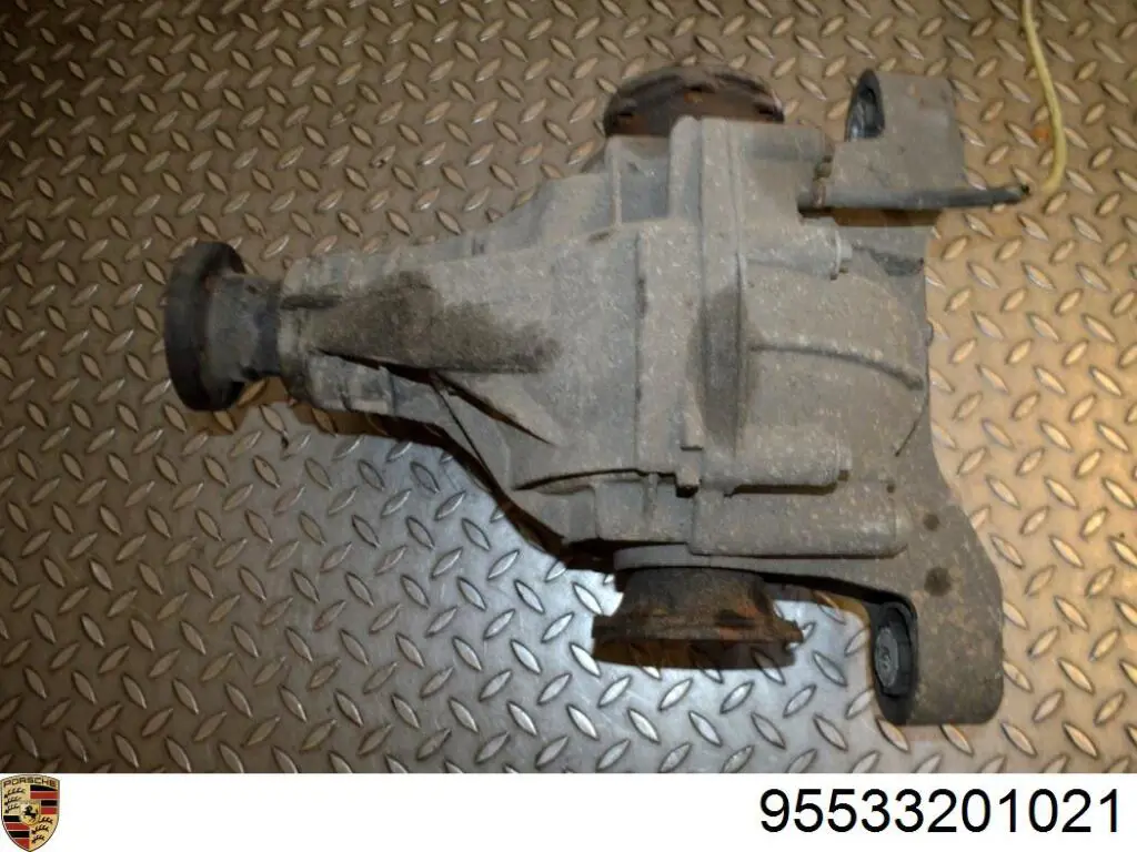 Купить 95533201021 Porsche Задний редуктор