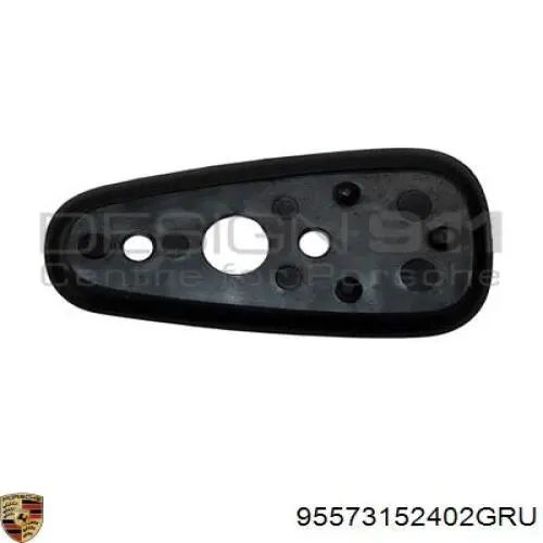 Накладка правого зеркала заднего вида VAG 95573152402GRU