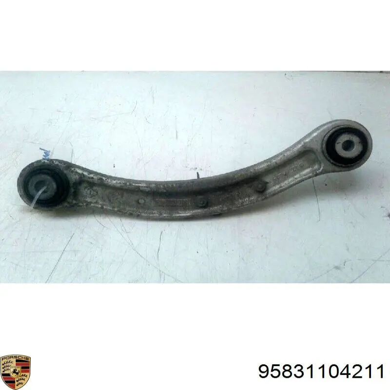 Рычаг задней подвески нижний правый 95831104211 Porsche