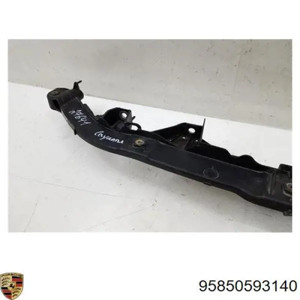 95850593140 VAG suporte inferior do radiador (painel de montagem de fixação das luzes)